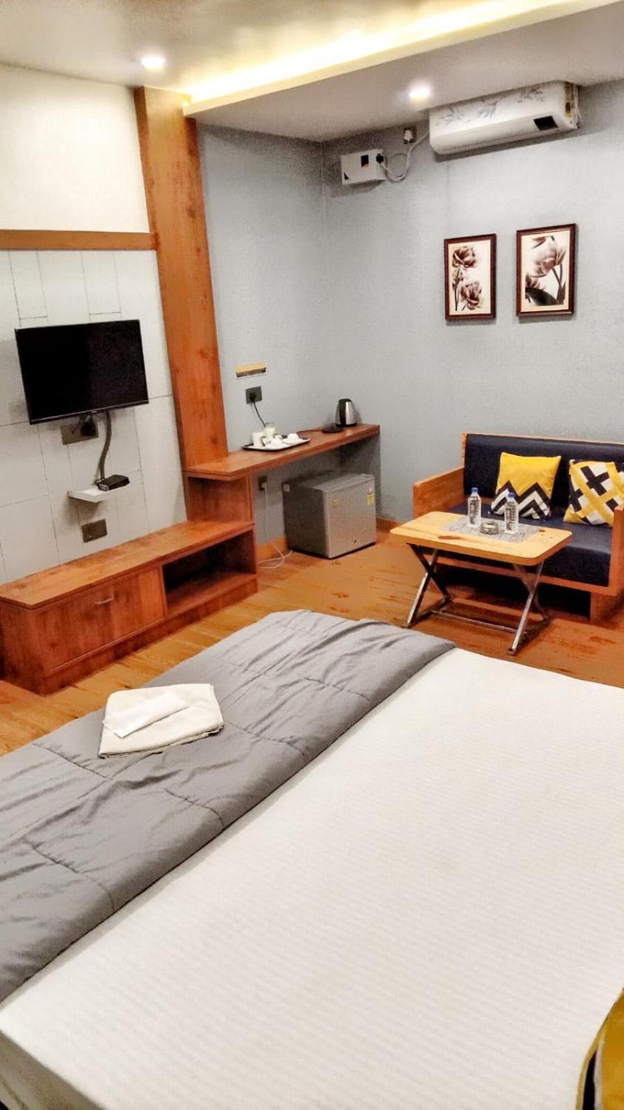 The Promise Hotel And Resort Tajpur ภายนอก รูปภาพ