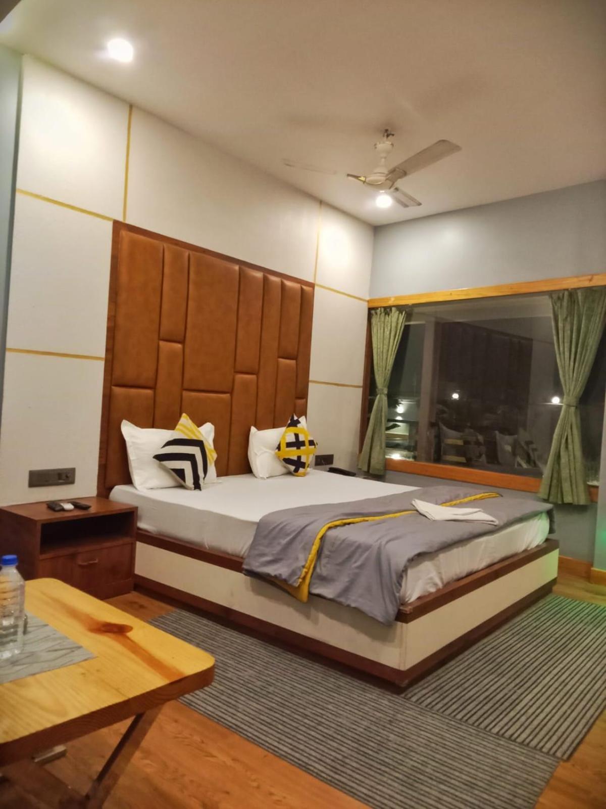 The Promise Hotel And Resort Tajpur ภายนอก รูปภาพ